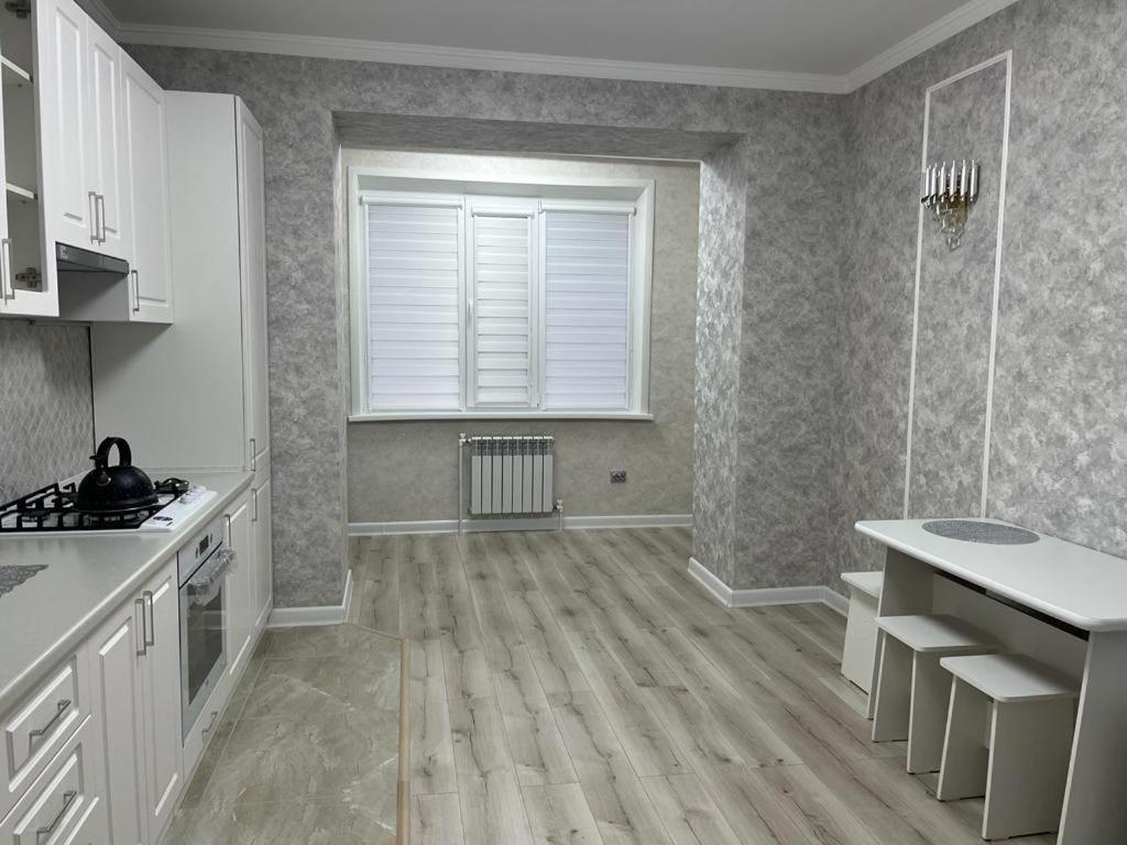 новая 1 комн кв. на мкр.береке Apartment *