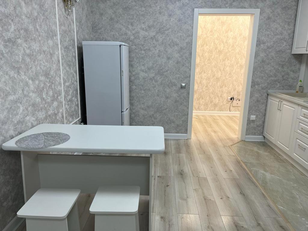 новая 1 комн кв. на мкр.береке Apartment *